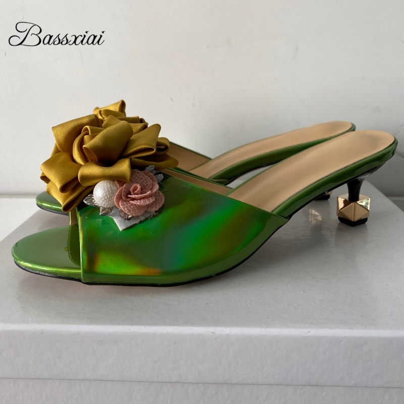 Sandálias femininas artesanais - Kitten Heel Women avaliação e preço