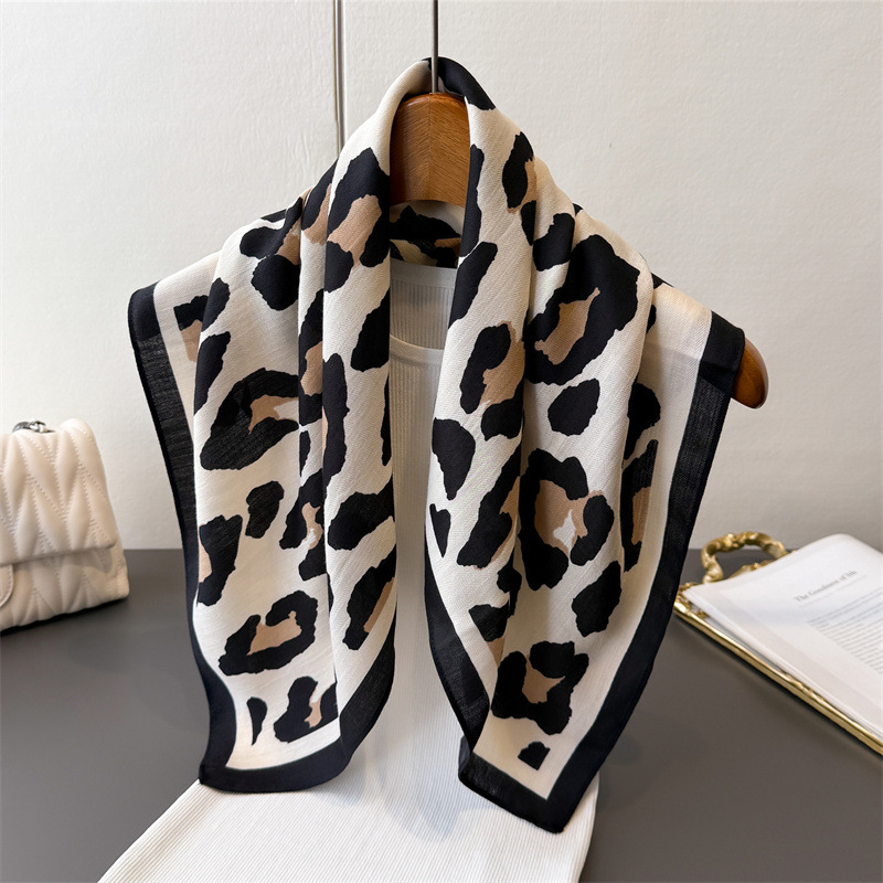 Lenço quadrado premium de seda - Scarf Silk Neck avaliação e preço