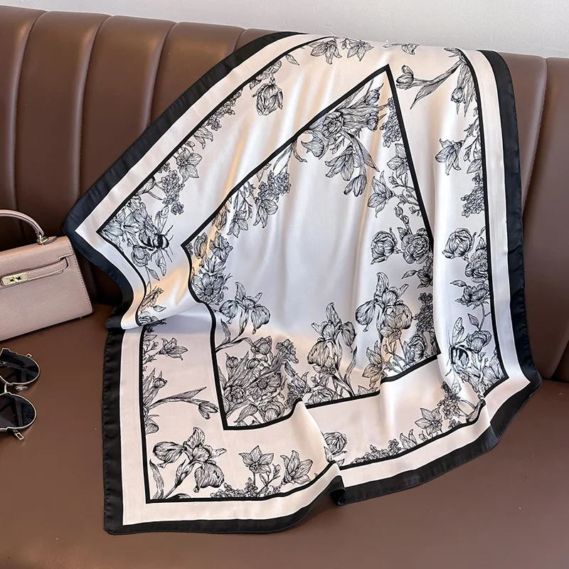 Lenço quadrado de seda com est - Scarf Silk Neck avaliação e preço
