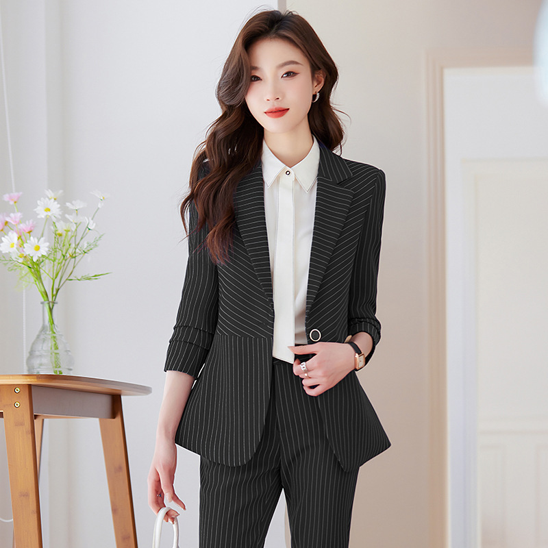 Novo Terno Feminino Listrado A - Women'S Formal Wear Stores avaliação e preço